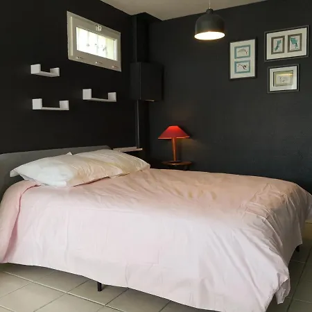 Homestay Meublee Avec Vue Panoramique A Perigueux