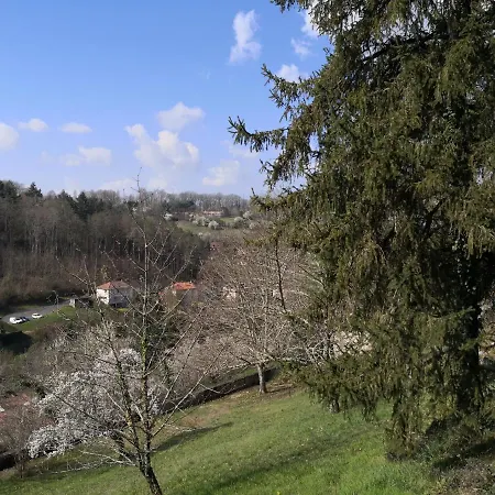 Meublee Avec Vue Panoramique A Perigueux Alloggio in famiglia *