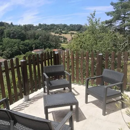 Meublee Avec Vue Panoramique A Perigueux